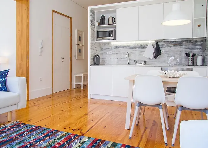 Liiiving In | Blue Flower