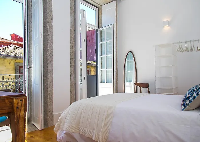 Liiiving In | Blue Flower