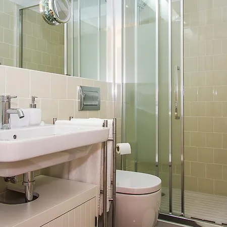 Liiiving In | Blue Flower